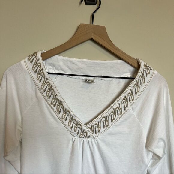 prAna Women's V-Neck Embroidered Shirt - Picture 4 of 10